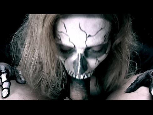 ❤️ Dæmonisk pige suger pik med sin sorte mund og sluger sperm. ❤❌ Porno at da.porn-93.ru ❌